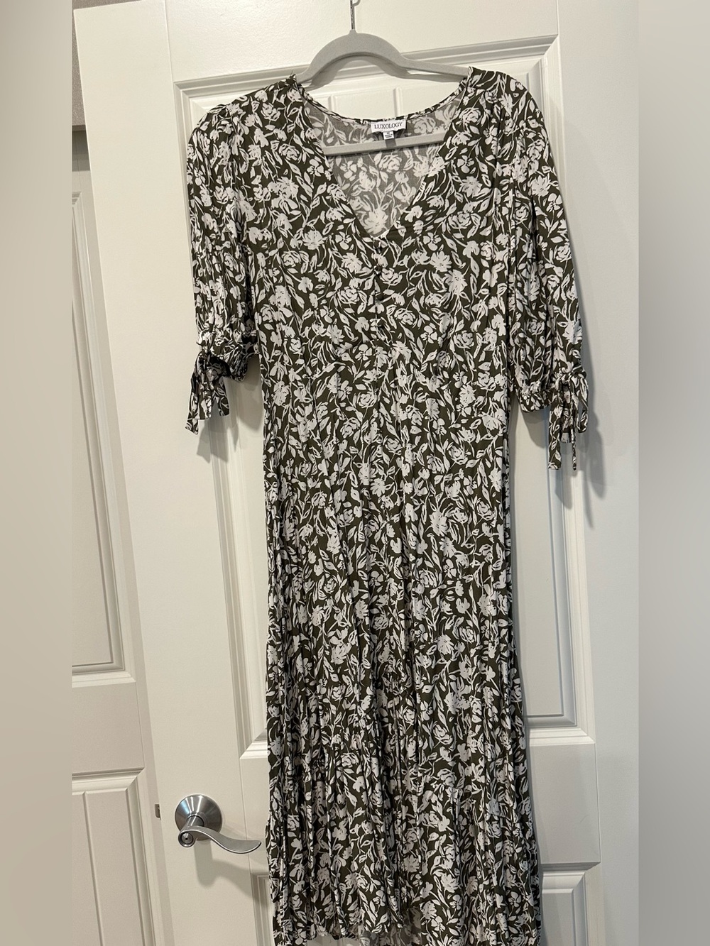 Luxology Women's Green Floral Maxi Dress Size M